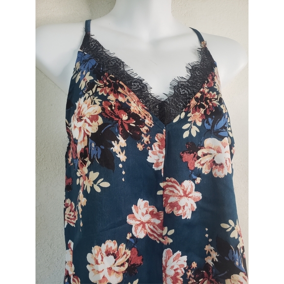 Floral tank top - Picture 3 of 6